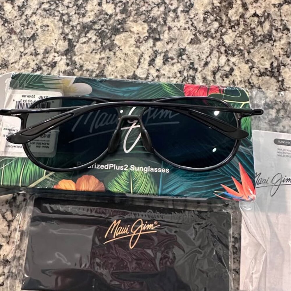 Maui Jim Alelele Bridge Sunglasses - Picture 2 of 3